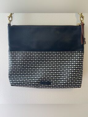 Fossil Fiona Crossbody Black White Bag Purse Classic Designer Office Career EUC
